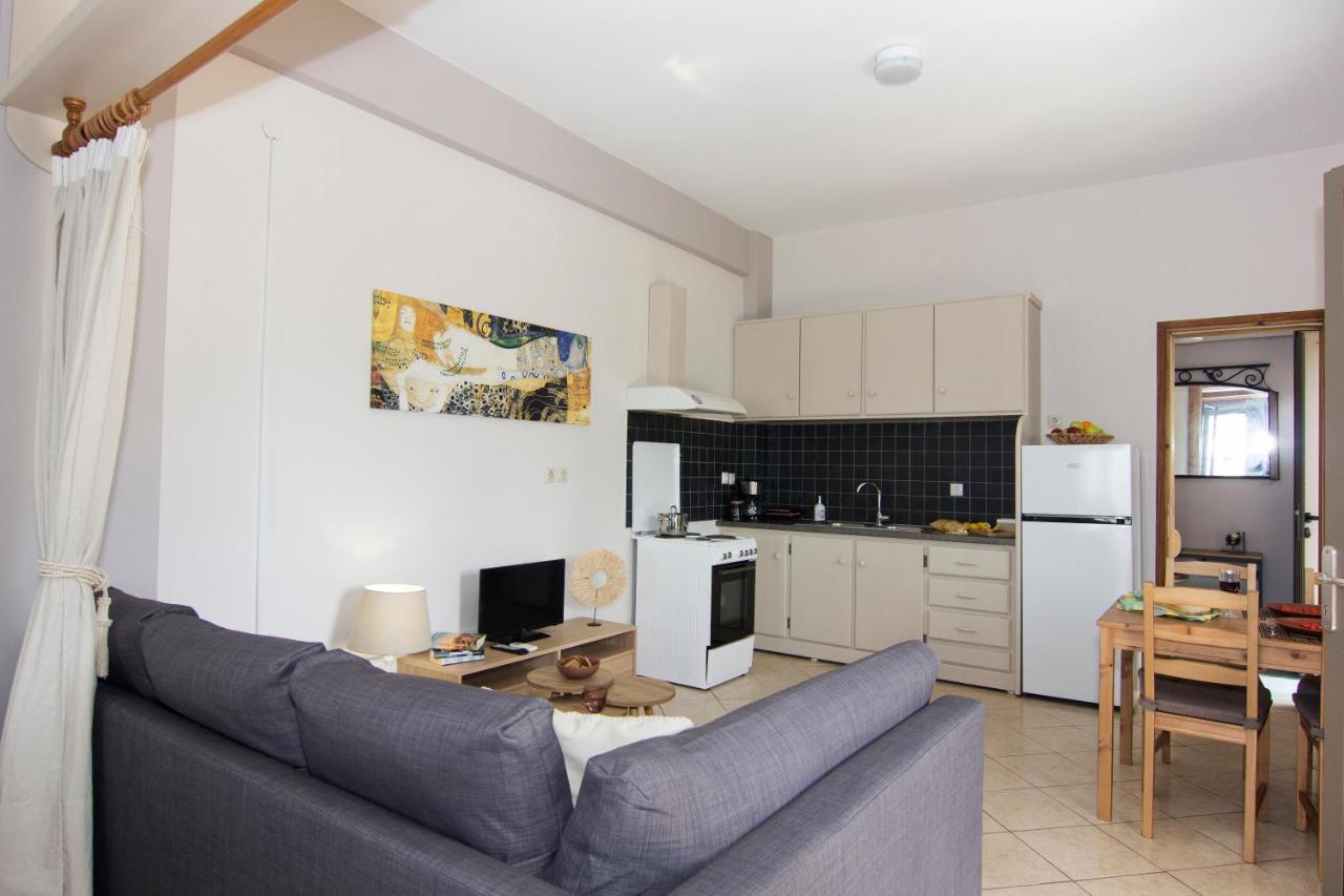 הוילה אגיוס ניקולאוס Bostani Seaside House Mani מראה חיצוני תמונה